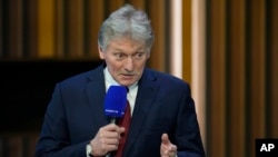 «Ні, поки що ніяких зрушень немає», – заявив речник президента РФ Дмитро Пєсков, коментуючи заяву президента США Дональда Трампа
