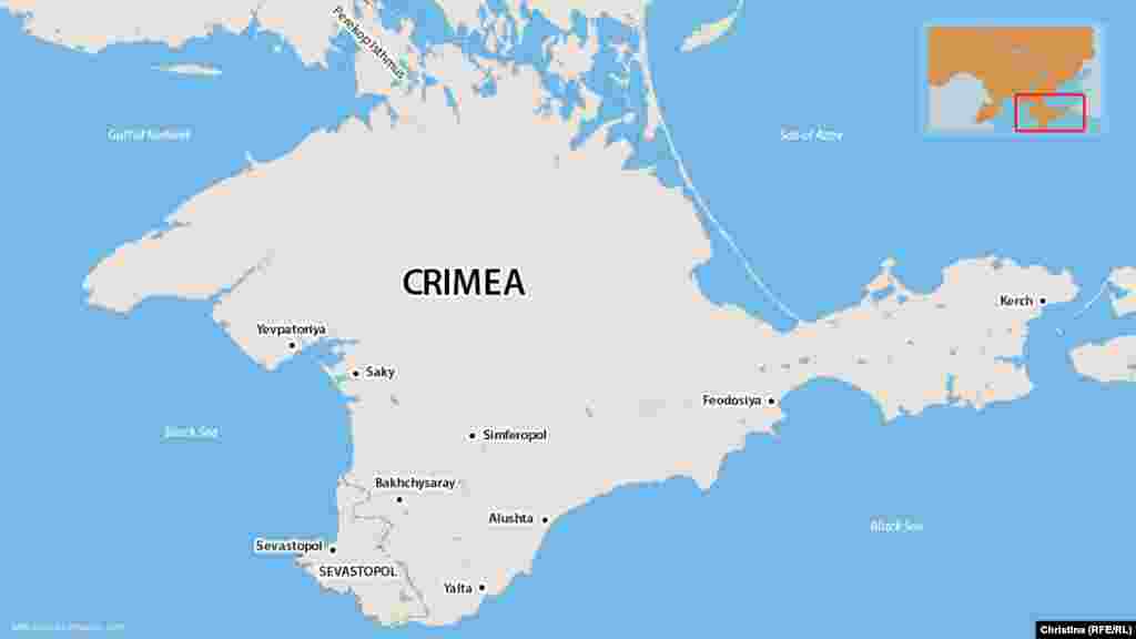 Krim je bio od ogromnog strateškog značaja tokom Drugog svjetskog rata. Iz baze u i oko Sevastopolja, Sovjetski Savez je mogao pokrenuti zračne napade protiv rumunskih naftnih polja u Ploiesti koji su bili ključni u nacističkoj ratnoj mašineriji. Osim toga, njemačka vojska, napredujući uporedo sa SSSR-om ljeta 1941. i 1942., nadala se da će se moći boriti kroz Kerch moreuz kako bi pridobila sovjetska naftna polja na Kavkazu. Takav manevar im je omogućio da nadmudre branioce u ključnim sovjetskim gradovima Rostovu i Donu, te Staljingradu s juga. Konačno, Hitler je imalo lični fetiš - trofejno &quot;okupiranje&quot; gradova poput Lenjingrada, Staljingrada i Sevastopolja.