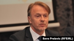 Nedavna politička miješanja u rad Savjeta nacionalnog Javnog servisa i Agencije za elektronske medije izazivaju ozbiljnu zabrinutost: Orav