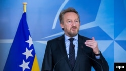 Softić ima legitimitet da u ime BiH, preduzima sve pravne radnje u vezi s tužbom: Bakir Izetbegović