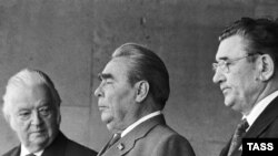 Президент МОК лорд Килланин (слева) и Леонид Брежнев на открытии Олимпиады-80.