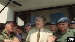 Ratna fotografija haških optuženika Ratka Mladića i Radovana Karadžića na Palama, avgusta 1993. 
