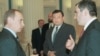 Разговоры президента с капитанами крупного бизнеса иногда приводят к радикальным изменениями в жизни последних. Путин и Ходорковский в 2001