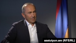 Հայաստանի երկրորդ նախագահ Ռոբերտ Քոչարյանը հարցազրույց է տալիս «Ազատությանը», արխիվ