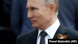 Predsednik Rusije Vladimir Putin na vojnoj paradi 9. maja 2019. godine u Moskvi