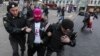 Задержание участников акции "Проводим дедушку на пенсию" 