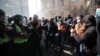 Відео бійки праворадикалів з поліцією під Адміністрацією президента