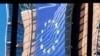 "Potrebno da [Srbija] uradi dodatne korake poput reforme ustava, da bi mogla očekivati otvaranje nekog klastera u pregovorima o članstvu sa EU u decembru", izjavio je slovenački državni sekretar za spoljne poslove Gašper Dovžan, u Briselu, u utorak 23. novembra.