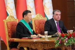 ჩინეთისა და ტაჯიკეთის პრეზიდენტების შეხვედრა დუშანბეში 2019 წელს.