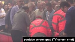 Kroz maglu se sećam da je neko vikao 'Prst, prst vidiš li prst?': Miodrag Radović