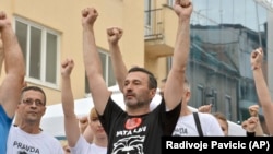 Davor Dragičević (na fotografiji, u sredini): Neću se smiriti dok se krivci ne pronađu