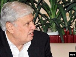 افتاب احمدخان شېرپاو