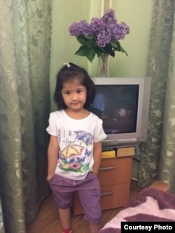 5-летняя Диёра Бахронова.