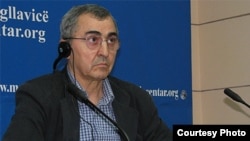 Nojkić (na fotografiji): Ministri koriste benefite institucija u Prištini