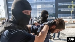 Privođenje lica koja su propagirala radikalne ideje, Priština