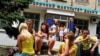 «Хотят быть с Украиной»: молодежь с оккупации поступает в украинские вузы