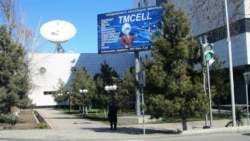 Diňle: Aşgabatda mobil telefonlary üçin SIM kartlaryň satuwy ýene bes edildi