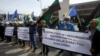 Na protestima ispred zgrade Vlade FBiH učestvuju predstavnici sindikata i rudara sedam rudnika u sastavu Elektroprivrede BiH