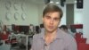 Евгений Агарков в студии телеканала "2+2"