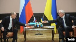 Новая встреча Путина и Азарова состоялась в Сочи.