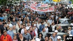 Оппозиционеры блокируют проспект Руставели в Тбилиси