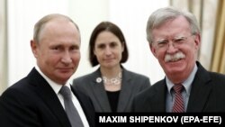 Džon Bolton i Vladimir Putin, Moskva 23. oktobar 2018.