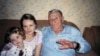 Іван Токар з родиною