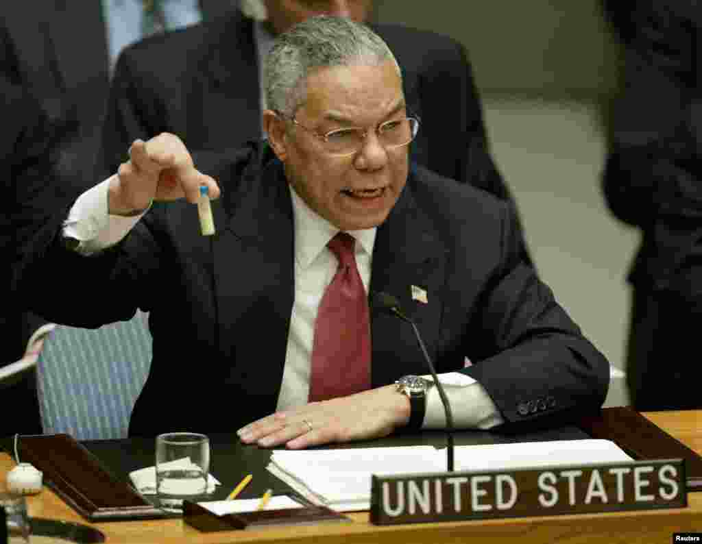 Administracija američkog predsjednika Georgea W. Busha tvrdila je da Irak posjeduje oružja za masovno uništenje. Državni tajnik Colin Powell govorio je o tome u Vijeću sigurnosti UN-a, 5. februar 2003. Foto: REUTERS / Ray Stubblebine