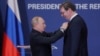 Ruski predsednik Vladimir Putin odlikuje svog srpskog kolegu Aleksandra Vučića Ordenom Aleksandra Nevskog, Beograd, 17. januar 2019.
