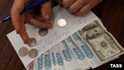 Депутаты считают, что пристрастие к иностранной валюте не должно быть хотя бы публичным