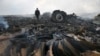 На місці падіння «Боїнга 777» рейсу MH-17 поблизу селища Грабове Донецької області, 17 липня 2014