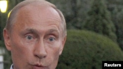 Владимир Путин рассказал о том, как шпионы спели под его дуду