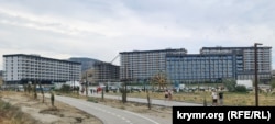 Новий ЖК у бухті Капсель поблизу Судака. Серпень 2025 року