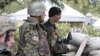 Грузинські війська на позиціях поблизу межі з Південною Осетією. 6 серпня 2008 року