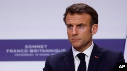 Emmanuel Macron na samitu u Parizu, 10. mart 2023.