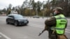 Відсьогодні водіям і пасажирам транспортних засобів, що їдуть до столиці, вимірюватимуть температуру