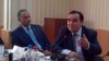 Худойбердӣ Холиқназаров (рост) бо Сайфулло Сафаров