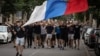 Pripadnici krajnje deasničarskih i huliganskih grupa na protestu protiv održavanja festivala "Mirdita, dobar dan", 27. jun 2024.