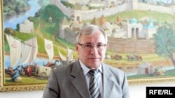 Разил Вәлиев