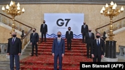 Ministri inostranih poslova G7 pozirali su za fotografiju na početku sastanka u Londonu 4.maja 2021.