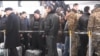 По словам ереванского таксиста Гагика, вся Армения ездит на заработки в Россию, а о Европе мечтает только молодежь