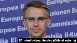 Očekujemo da se Srbija ponaša u skladu sa obavezama koje je preuzela: Peter Stano